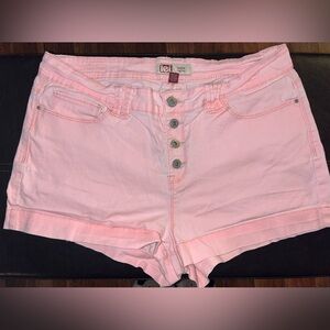 LEI Women's Pink Shorts